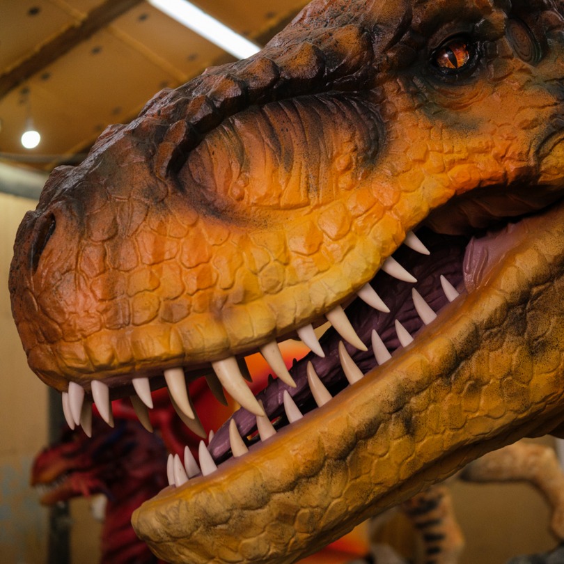 Tyrannosaurus - foto de figura animatronic en stock