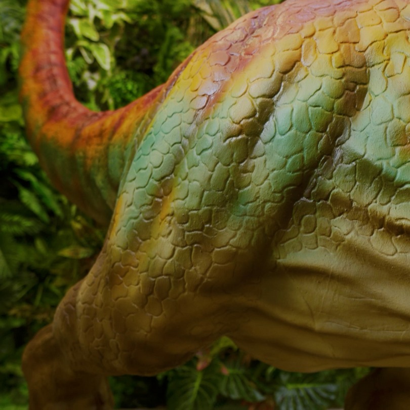 Dilophosaurus - foto de una figura animatrónica en stock