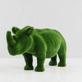 Figura topiaria de rinoceronte - foto