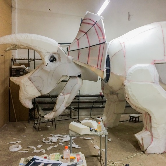 Triceratops animatronique Le travail que nous réalisons avec les figures est très varié