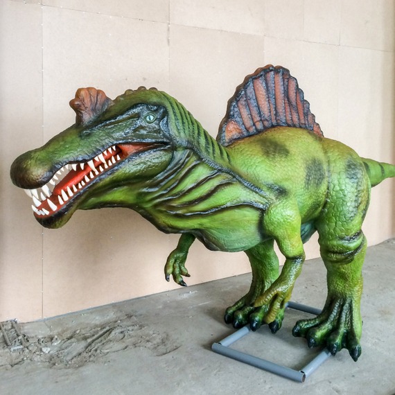 Спинозавр статичний фото